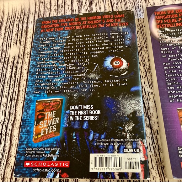 Five Nights Of Freddy’s Lot of 2 Paperbacks The Twisted One & The Fourth Closet - Picture 6 of 9